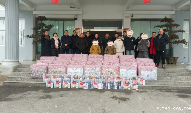 “冬日送暖、民企助力”——淮上区工商联关爱留守儿童活动